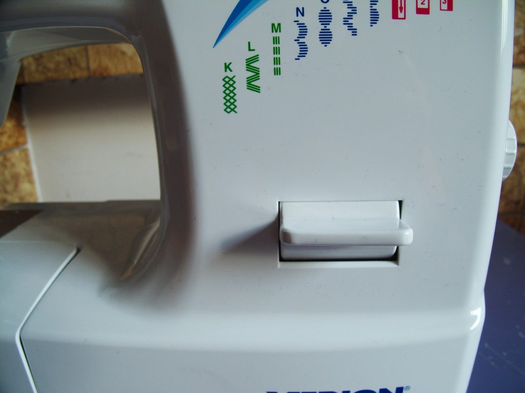 Sewing machine stuck in reverse troubleshooting guide